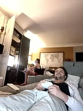 Chatroom XXX en direct de Titilouonlyf69