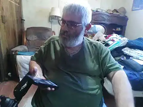 XXX chat uživo modela hearseguy77