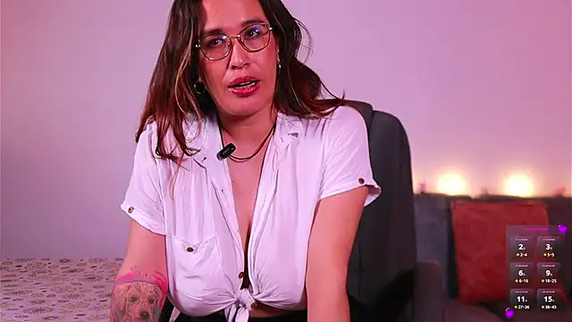 kathieandpovcock1のライブXXXチャット