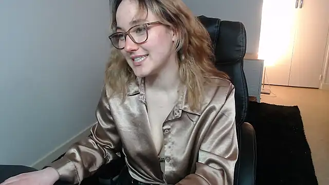 Crystal-dreamt's Live XXX Chat