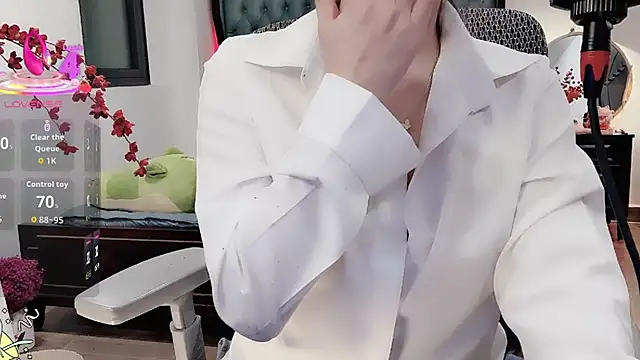 Caryln-BunのライブXXXチャット