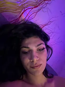 AmiraXendaya Chat XXX in diretta