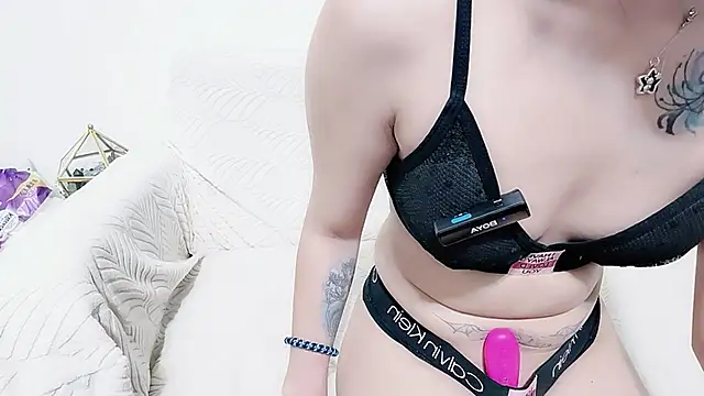 Fine-sand's Live XXX Chat