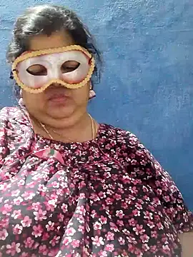 XXX chat uživo modela tamilthanushri