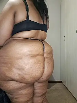 thicktash Adlı Modelin Canlı XXX Sohbeti