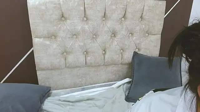 LiaMonroee_のライブXXXチャット