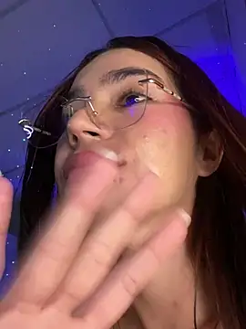 Eveliin_ruiz's Live XXX Chat