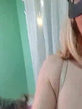 Milfporcona Adlı Modelin Canlı XXX Sohbeti