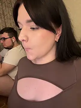 Poly_Nick's Live XXX Chat