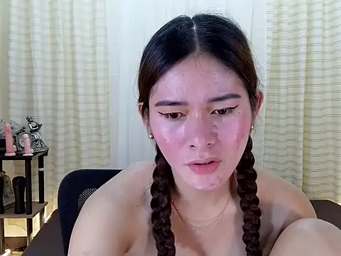 sassymimi69 Adlı Modelin Canlı XXX Sohbeti