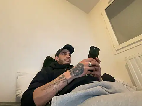 Chat XXX en directo de Rebeu313