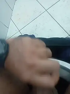 Stallionbull37 即時 XXX 聊天