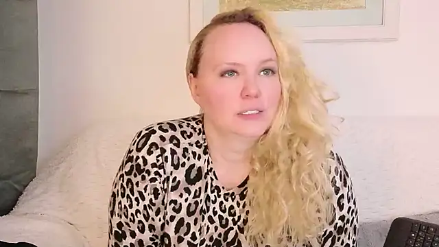 Sarah4you 现场XXX聊天