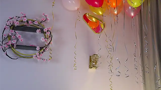 SunnivaCovil লাইভ XXX চ্যাট