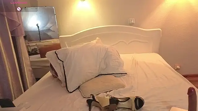 MonicaMelanoのライブXXXチャット