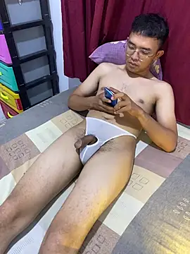 rand1101 Show in webcam