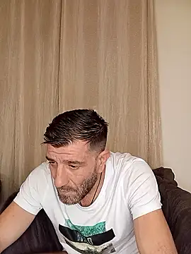 Alexdaniel89: απευθείας συνομιλία ΧΧΧ