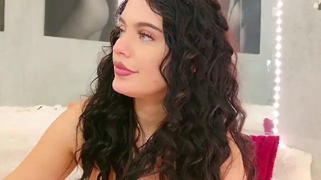 celia_chanel's Live XXX Chat