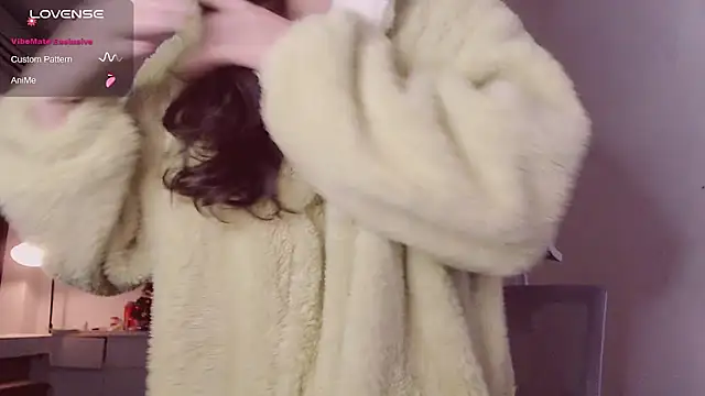 _Uiii's Live XXX Chat