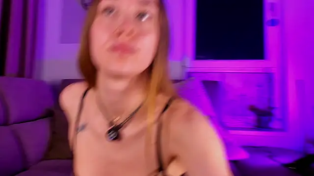 SugarSkye's Live XXX Chat