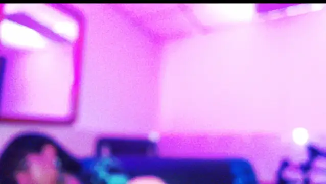 jazmin_wolf 即時 XXX 聊天