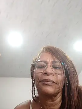BustyMilf_'s Live XXX Chat