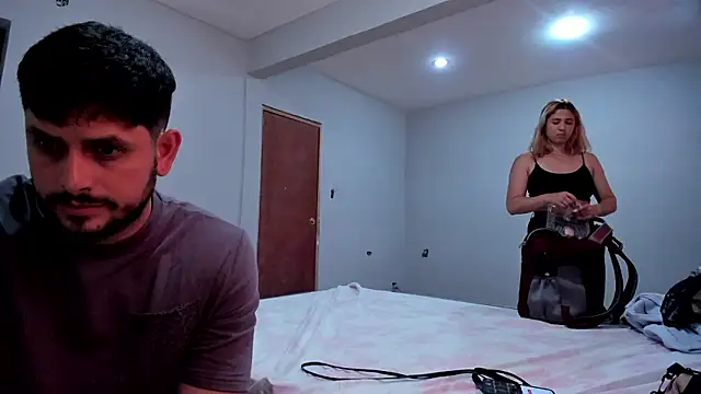 Chat XXX ao vivo de Liltildeman_moon