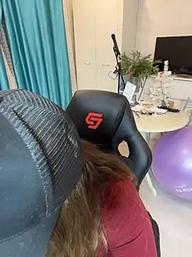 DienkaGreen's Live XXX Chat