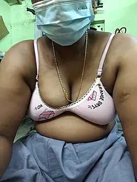 XXX chat uživo modela Tamilselviroja-