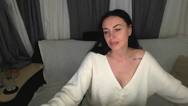 CloveLove's Webcam Show