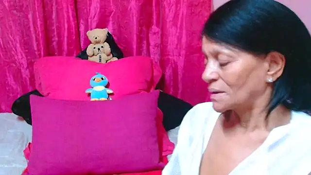 SLUTTYROXY Chat XXX live