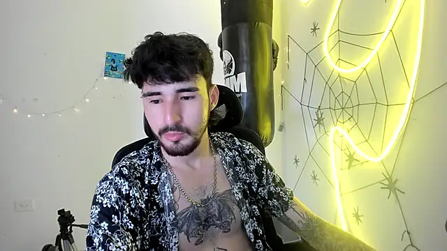 XXX chat uživo modela DmitriSanders