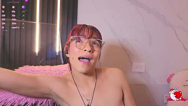 Scarlet_Red_'s Live XXX Chat