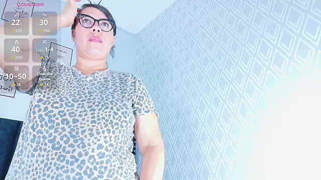 hotlatinateacher 即時 XXX 聊天