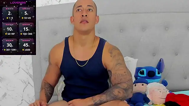 XXX chat uživo modela luigiferrara