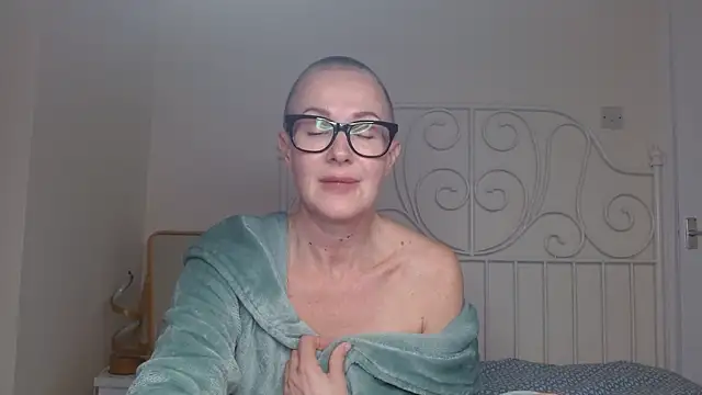 ELEGANT-ARIA36 即時 XXX 聊天