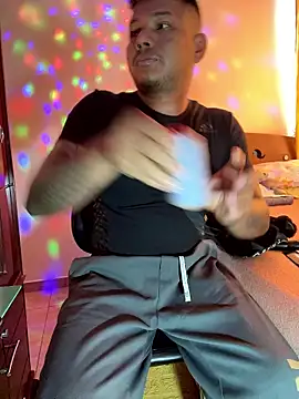 Saipuer31's Live XXX Chat