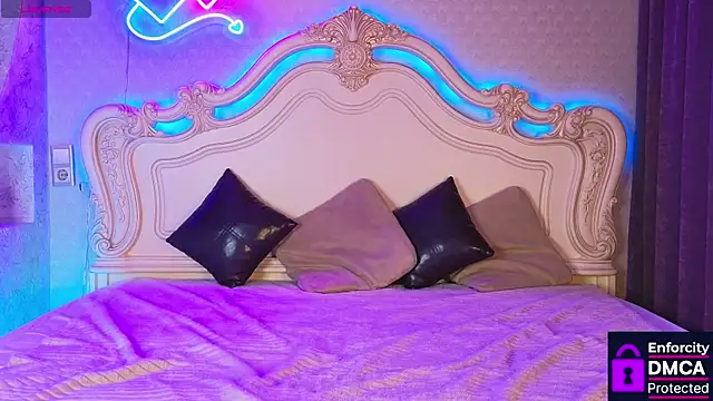 Chatroom XXX en direct de DoubleMeow