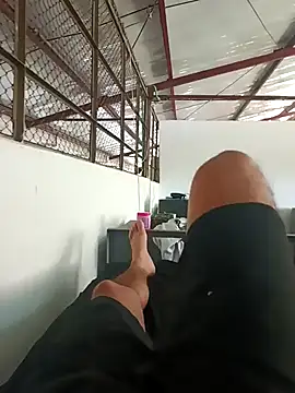 Živý XXX chat MonasticCanine