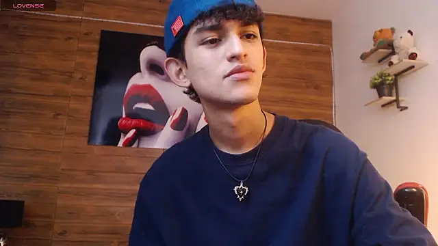 Michaelkoiv Adlı Modelin Canlı XXX Sohbeti