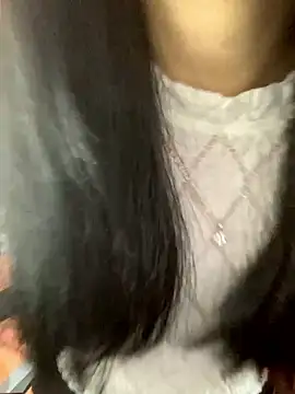 Show modela Jennybae23 na web-kameri