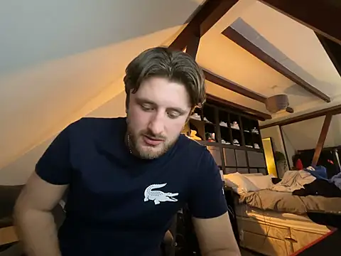 Pertunjukan Kamera Web DannyP13