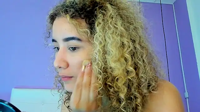 Charlotte11-11 即時 XXX 聊天