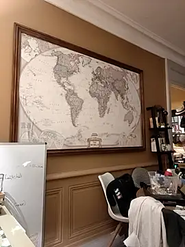 Titilouonlyf69 即時 XXX 聊天