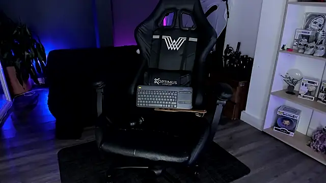 Raven_Witch_'s Live XXX Chat