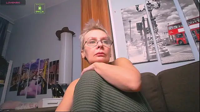 HelgaHimmell's Live XXX Chat