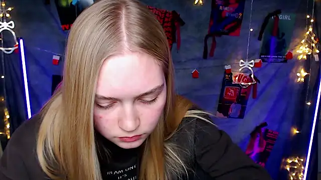 MademoiselleCl's Live XXX Chat