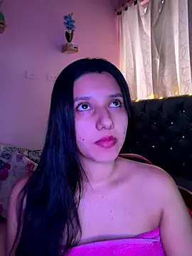 emmariders2's Live XXX Chat