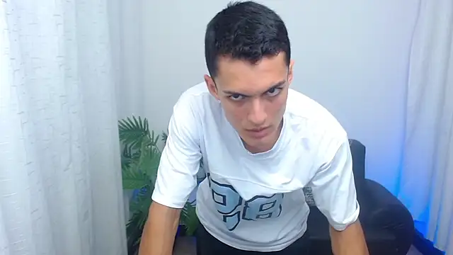 Chat XXX Live Matiius18