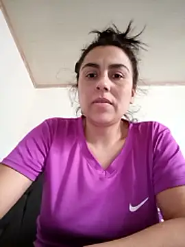 vanessa-titisM: διαδικτυακό σόου στην κάμερα